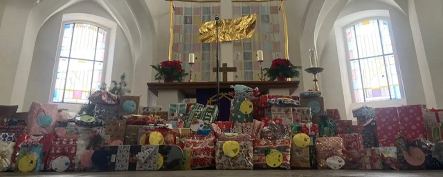 Geschenke Wunschbaumaktion
